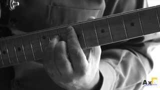 Alex Blanco interpreta "Fool on the hill"