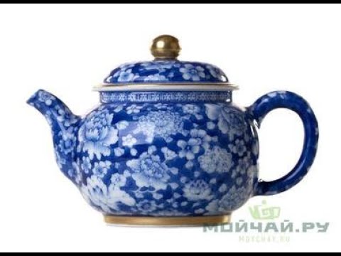 Teapot # 26297, Jingdezhen porcelain, hand painting, 240 ml.