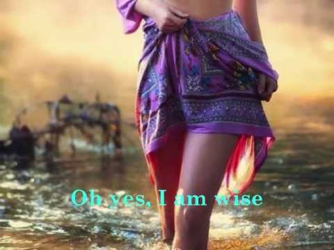 I Am Woman - Helen Reddy (with lyrics)