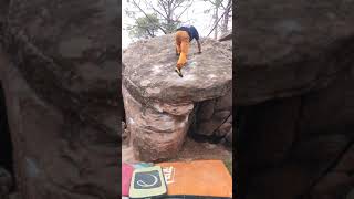 Video thumbnail of Tipicamente, 6c. Albarracín