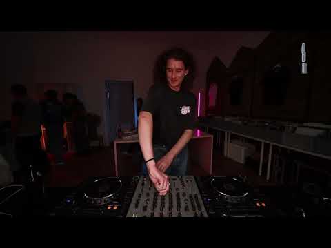 DJ Plus Plus | CSM x DAYDREAM Studio | DJ-Liveset at CSM Plattenladen Köln