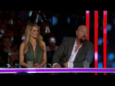Anders Bagges tomma blick när Adam Torssell flörtar med Idol-juryn - Idol Sverige (TV4)
