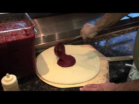 How to Make Pizza in 5 Steps : Pizza Recipes & More