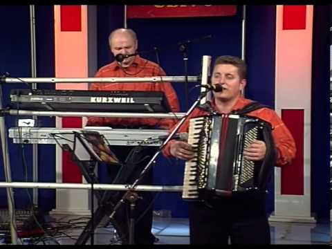 Novi maratonci - Razvio se ruzmarin u travi - (Live) - Zapjevaj uzivo - (Renome 10.02.2006.)