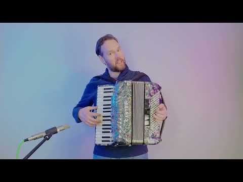 Cantori 4 voice Musette 96 bass 34 key piano accordion hand made reeds