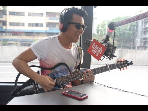 TJ Monterde sings Hanggang Dito Na Lang/Kung Wala Ka mashup on Wish 107.5 Bus