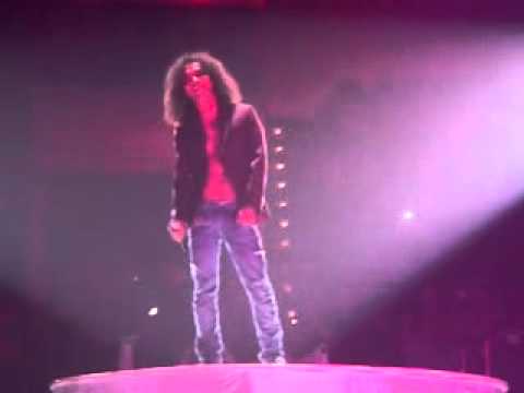 Kaka Slank - Mengertilah Kasih @ Ruth Sahanaya 25th Anniversary Concert (25 Nov 2010)