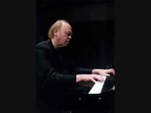 Schubert Drei Klavierstucke D.  946 (no. 1 and 3) Valery Afanassiev Rec. live 2005
