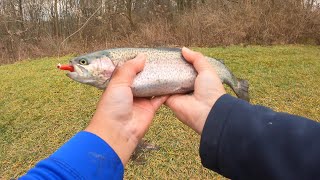 TROUT FISHING: Neighnorhood Lake with Crappie Tubes