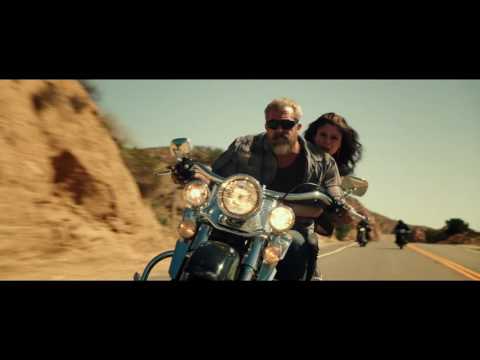 BLOOD FATHER CLIP "MOTORCYCLE CHASE" RED BAND HD