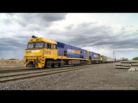 3PM7 With 109 Intermodal Container Wagons (4/3/2022) - PoathTV Australian Trains & Railways