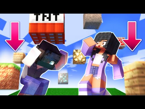 Aphmau - Minecraft but, the BLOCKS FALL AROUND US!