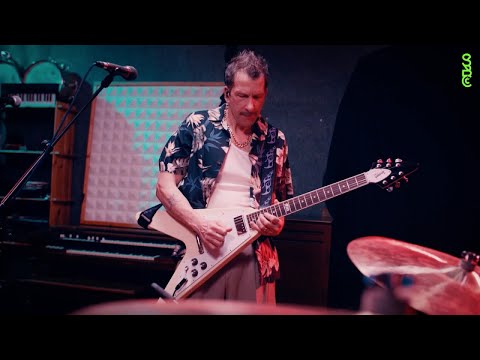 Spielman In Bad Company Ft. Lisa Bassenge - Safe & Sound