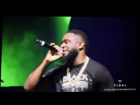 KINGSMEN performs Live with PRAIZ & STONEBWOY at The One Africa Music Fest.