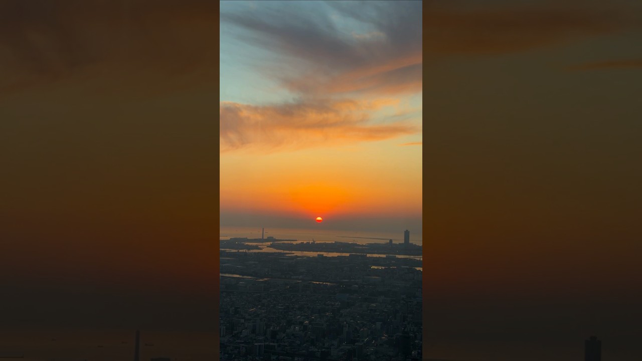 From Dusk to Dawn in Osaka　夕暮れから朝へ　大阪