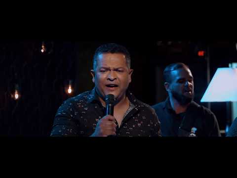 Sérgio e Manoel - Anúncio no poste