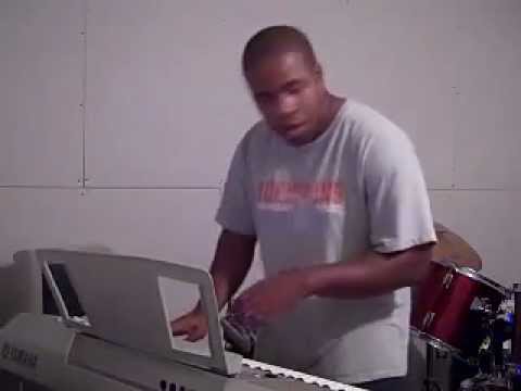 Teddy B making a beat from scratch with his jamman looper