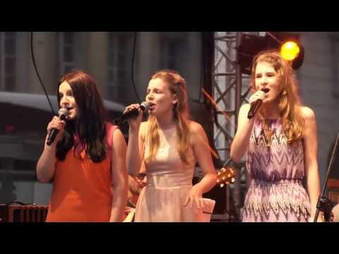 2013 "Miłość nie ustaje" - wyk. Weronika Zieleń, Aleksandra Hulecka i Aleksandra Tocka