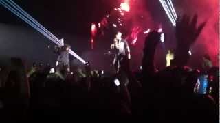 Watch the Throne - niggas in paris live london o2 Arena