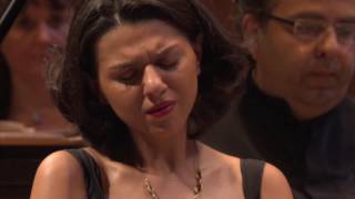 Download lagu Khatia Buniatishvili - Liszt Piano Concerto no. 2 - L'Orchestre de Paris - Andrey Boreyko mp3