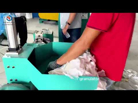 Hôm nay công ty chúng tôi được khách hàng ở Hồ Chí Minh đem hàng đến trực tiếp để trải nghiệm sản phẩm máy tạo hạt JiuXin của chúng