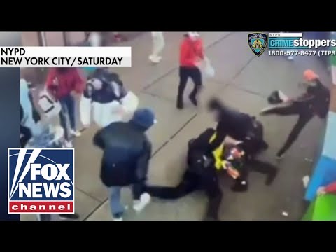 Migrants attack NYPD officers in shocking video