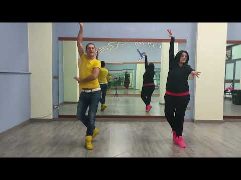 Ballo di Gruppo #musicaligera di #AnaMena #coreografia di #GiorgioeRossella