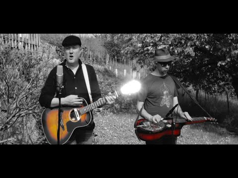 Hungry Hands - The Common Linnets