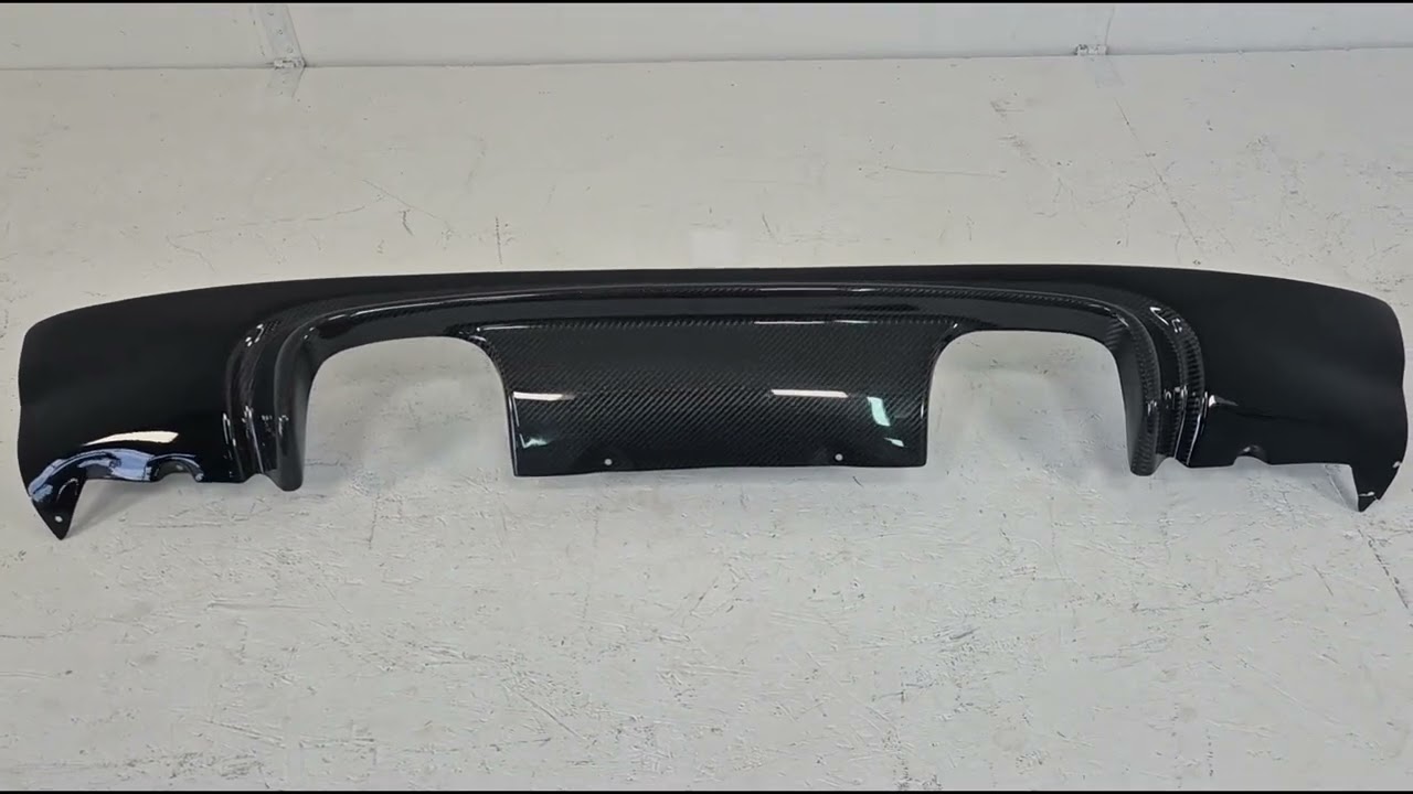 BMW serija 3 E46 1998–2006 Difuzor zadnjega odbijača V2 (za M3, karbon) Video 1