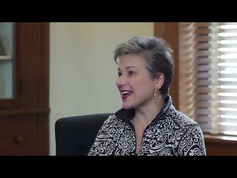 Thrive! with Diane Buzzell talks about finding her self confidence and sassy hair! Thrive! with Diane Buzzell talks about finding her self confidence and sassy hair!