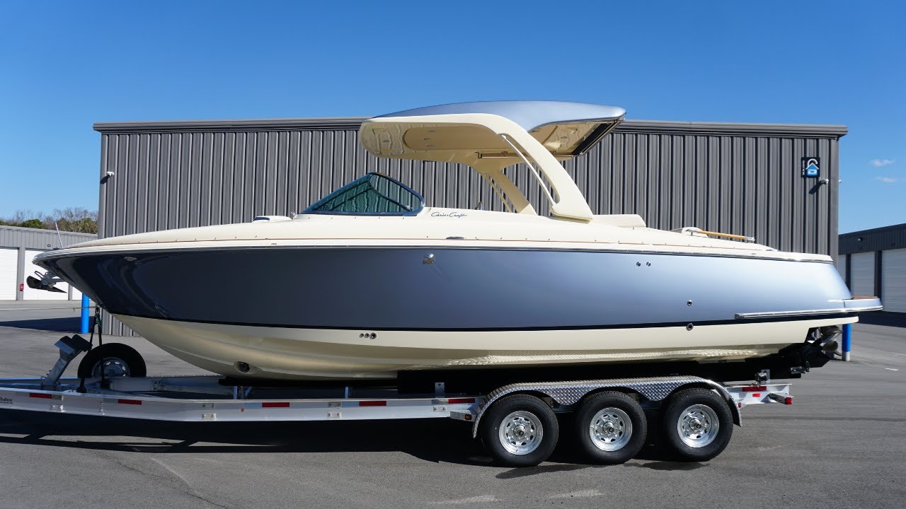 2023 Chris Craft Launch GT 31: Walkaround and Review