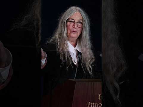 Patti Smith: “Este premio nos anima a encontrar nuevas formas de ayudar a la gente” #shorts