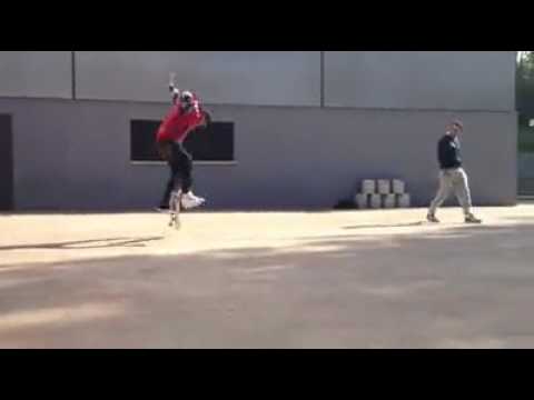 Chicoria sullo skate - Trick quasi riuscito - con Noyz Narcos e Gast