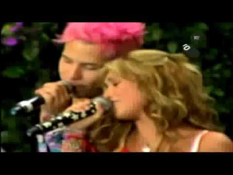 Rebelde - RBD: Aún hay algo