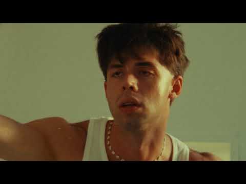 Rómchie - Under My Shirt (Official Video)