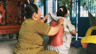 Download lagu Gya sha, massage traditional scraping therapy (kerokan) #massage #therapy #kerokan #shorts #kerokan  mp3