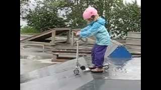 preview picture of video 'Iona at the Seward Skateboard Park'
