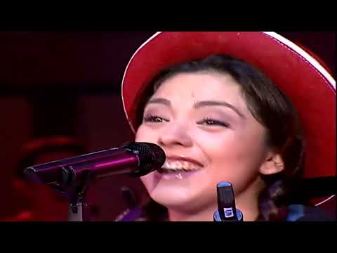 Rojo 3ra Generacion 2003 | Monserrat Bustamante - Folklore Latinoamericano | Simbolo Rojo II