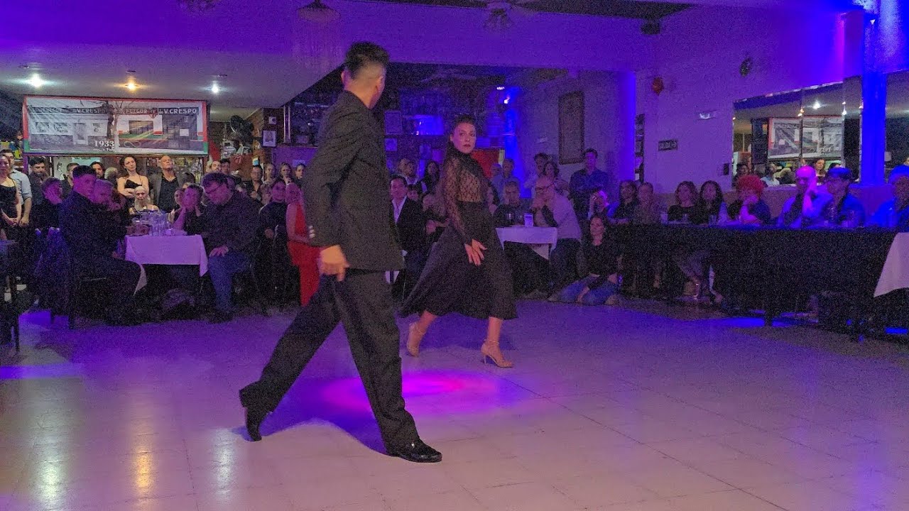 Bailan! Johhana Aranda & Krishna Olmedo | Triunfal | Tango Argentino |  Junando Milongas®