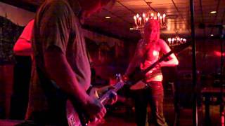 Bunnygrunt - "93 Million" / "Quarks, Strangeness, And Charm" - 05/23/2011 @ El Leñador