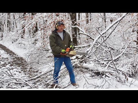 #10 CHAINSAWS IN THE SNOW - Winter Comes to Ouch Mountain!