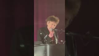 #BobDylan goes mechanic 🔧 on Desolation Row