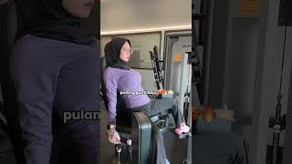 Download lagu Cewek Hijab Tiktok Fadhilahrzk mode jilbab dress & gym sport cantik hot mp3