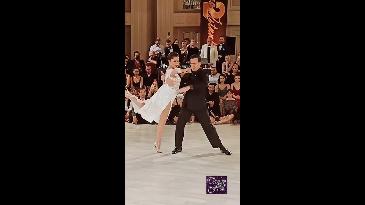 Video thumbnail for Vanesa Villalba and Facundo Pinero | Gallo Ciego  #Shorts