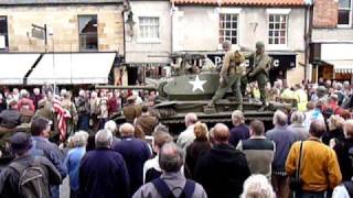 preview picture of video 'A Tank in Pickering Market Place'