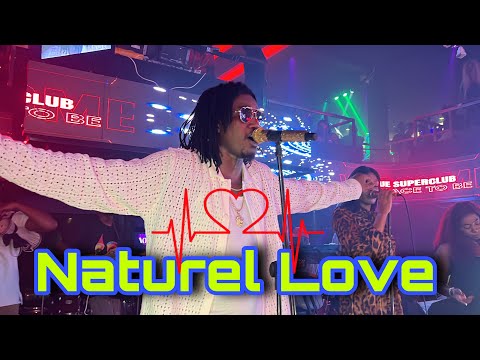 Wally Seck Naturel Love version Live au Vogue...