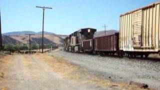 preview picture of video 'MWCRV Heads Through Bradley with UP 5435 Leading'