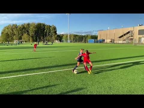 13.9.2021 P12 kakkonen sarjapeli: FC Viikingit punainen vs. NJS sininen
