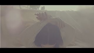 Fenster: In The Walls