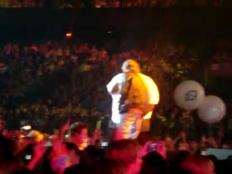 YouTube - Bob Sinclar feat VYBRATE AND BIG ALI  TMF Awards 2009 - Belgium.flv